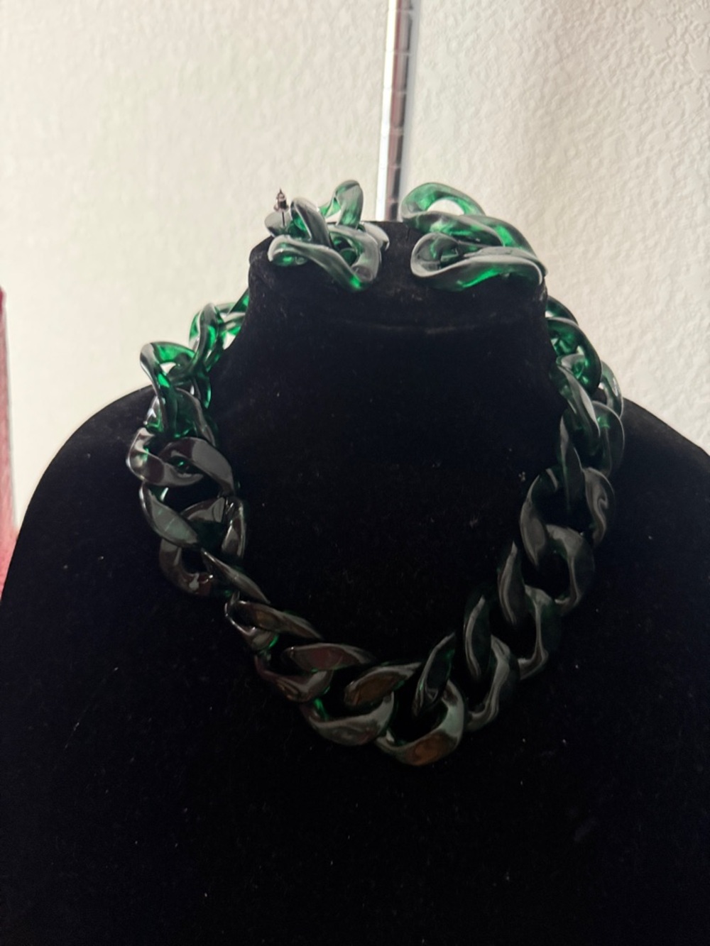 Chunky Green Acrylic Link Necklace